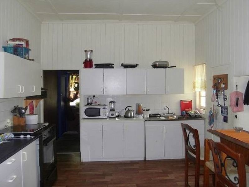 6 Christopher Street, Grantham QLD 4347