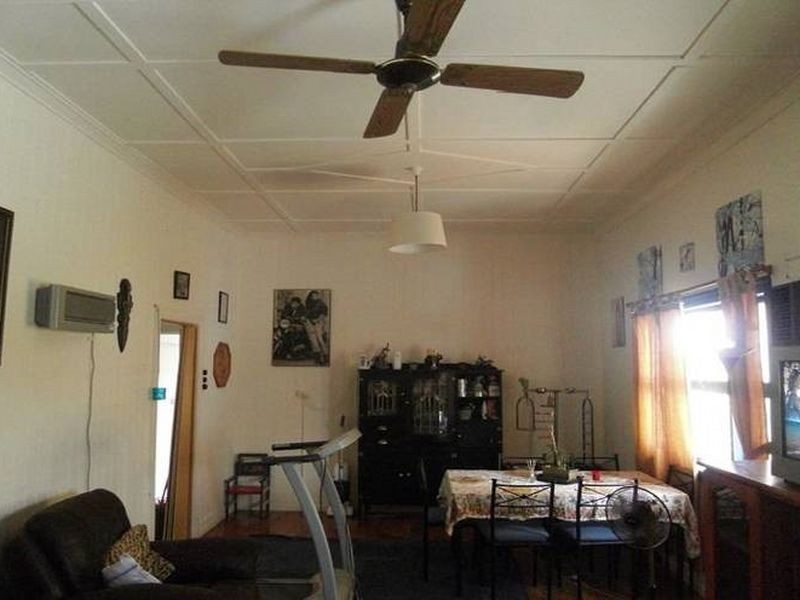 6 Christopher Street, Grantham QLD 4347