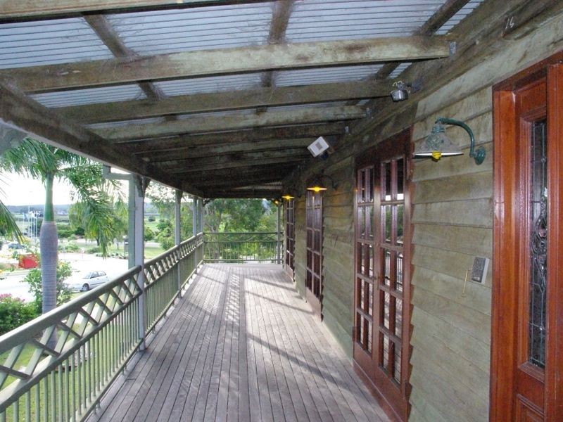 33 Lake Apex Drive, Gatton QLD 4343