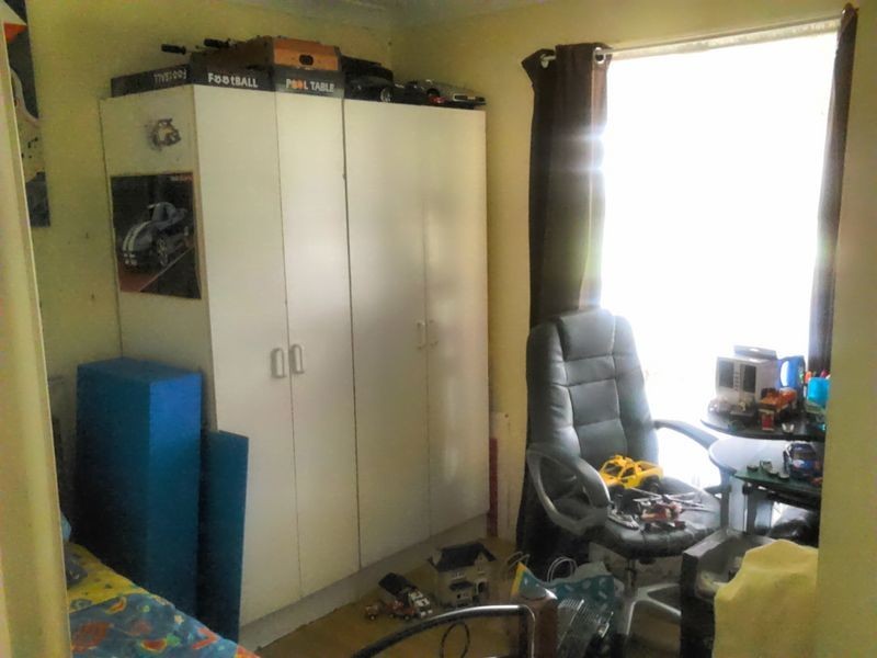 91 Lakes Drive, Laidley Heights QLD 4341