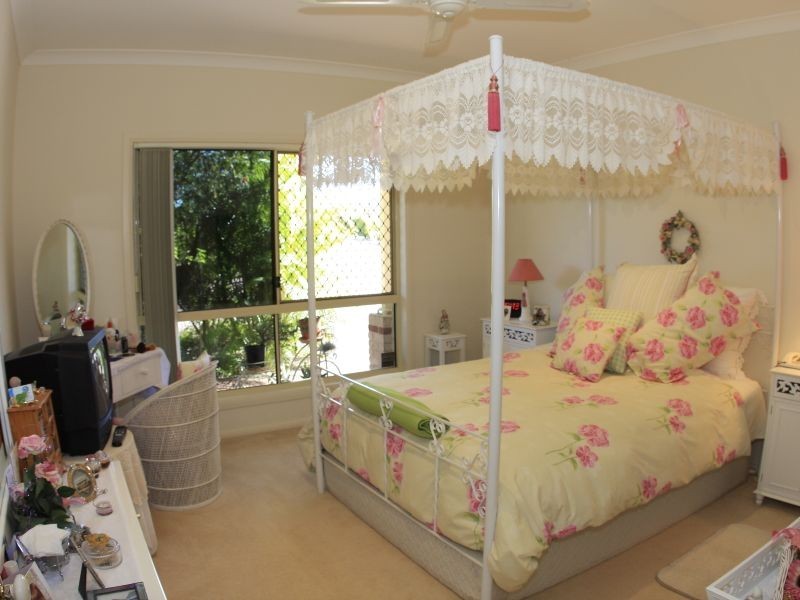 13 Parklea Drive, Placid Hills QLD 4343