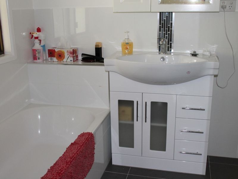 17 Wheatley Court, Regency Downs QLD 4341