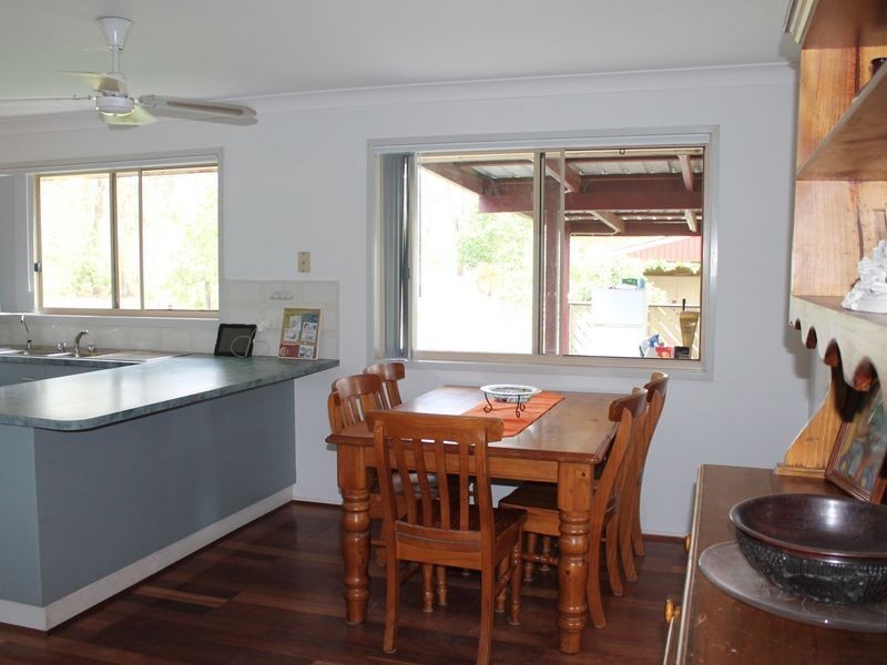 4 Cockatoo Court, Regency Downs QLD 4341