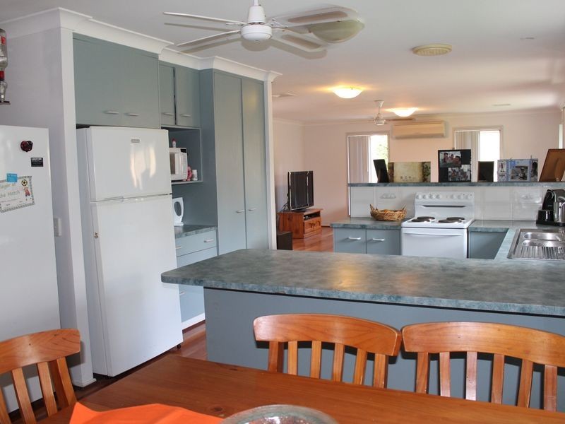 4 Cockatoo Court, Regency Downs QLD 4341