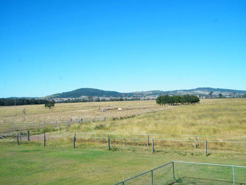 2/ Lindstrom Road, Brightview QLD 4311