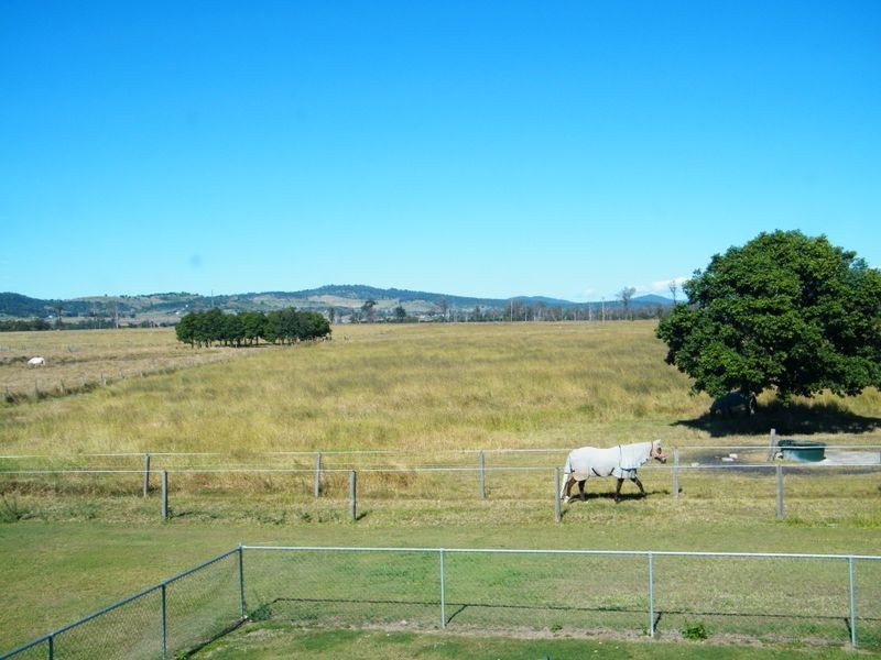 2/ Lindstrom Road, Brightview QLD 4311