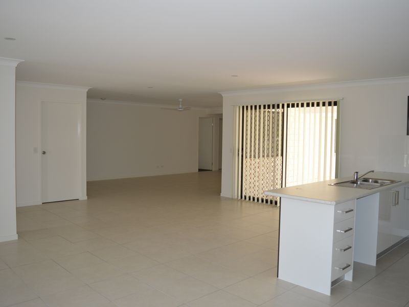 4 Michael Road, Laidley Heights QLD 4341
