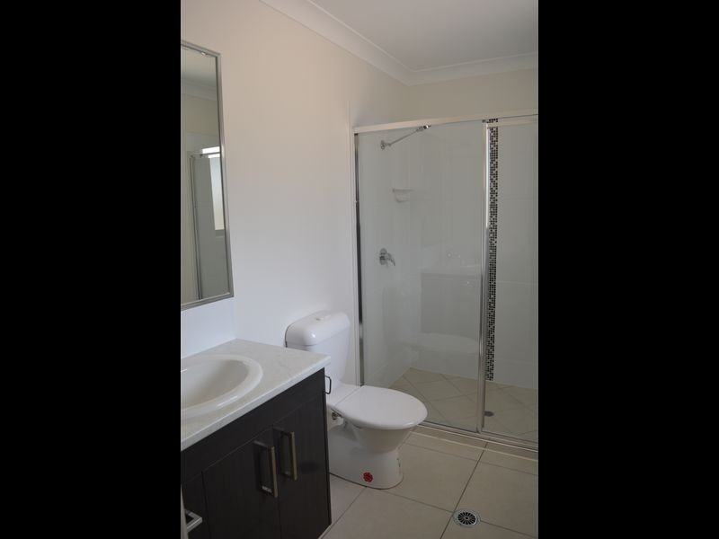 4 Michael Road, Laidley Heights QLD 4341