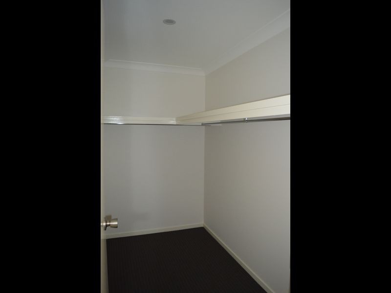 4 Michael Road, Laidley Heights QLD 4341