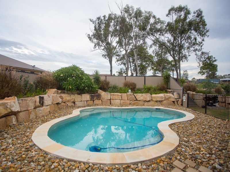 3 Appleby Close, Kensington Grove QLD 4341