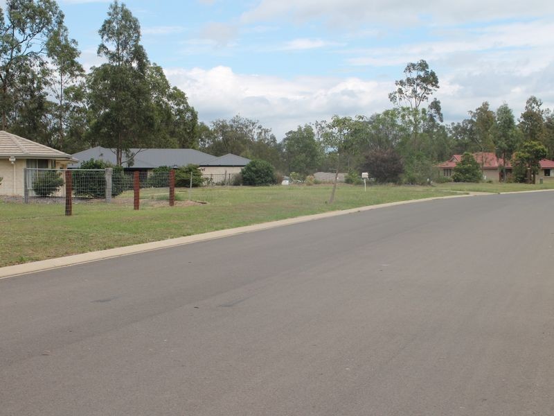 10 Eucalyptus Place, Regency Downs QLD 4341