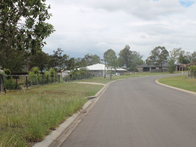 10 Eucalyptus Place, Regency Downs QLD 4341