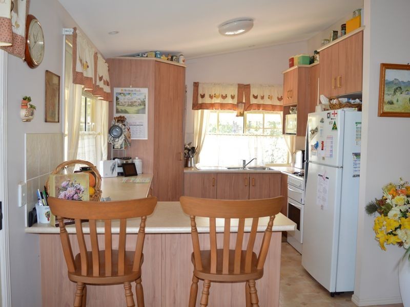 10 Walter Court, Glenore Grove QLD 4342