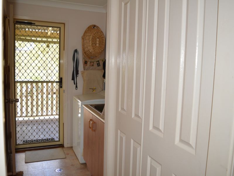 10 Walter Court, Glenore Grove QLD 4342