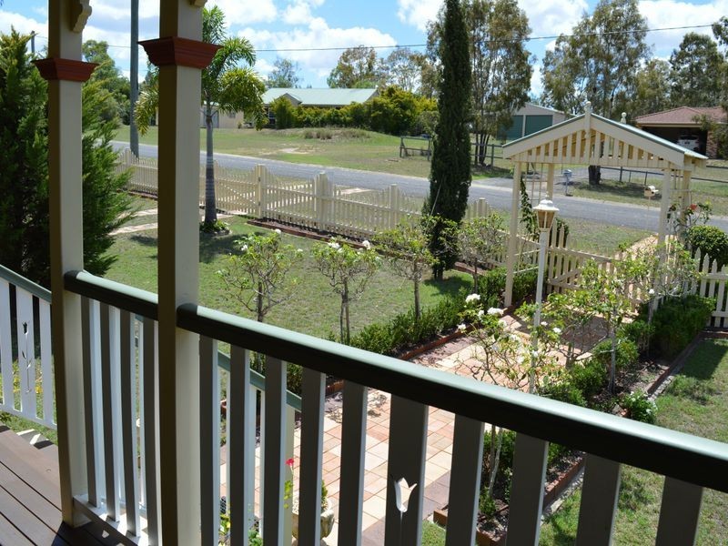 10 Walter Court, Glenore Grove QLD 4342