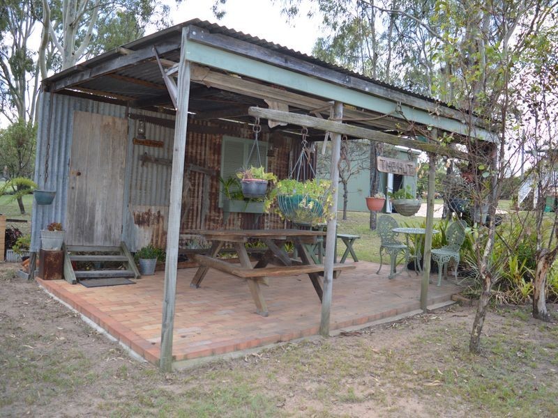 10 Walter Court, Glenore Grove QLD 4342