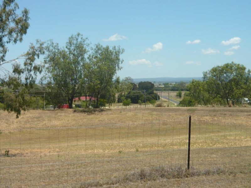 13 Jahn Drive, Glenore Grove QLD 4342