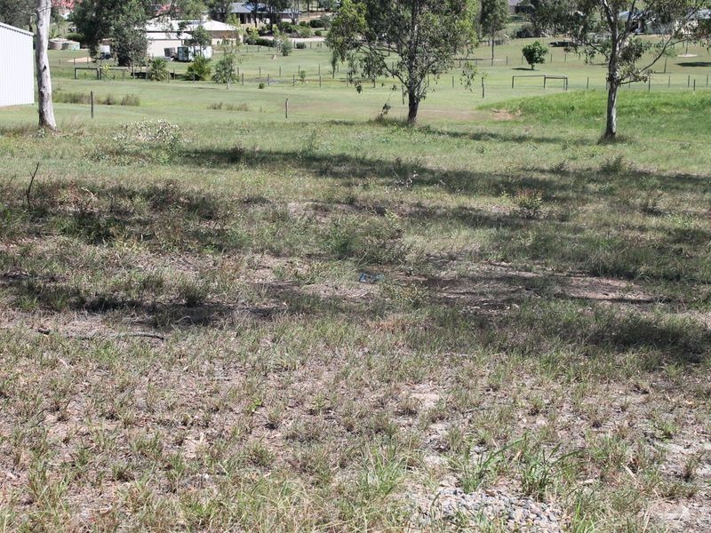 4 Harwood Street, Kensington Grove QLD 4341