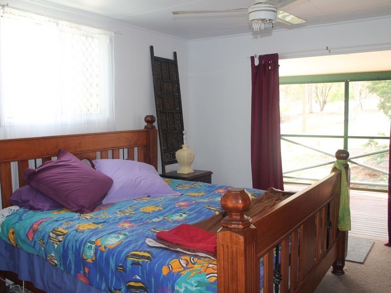 4 Sandpiper Drive, Regency Downs QLD 4341