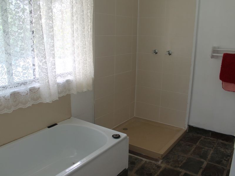 4 Sandpiper Drive, Regency Downs QLD 4341