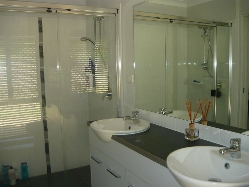 5 Janet Close, Fernvale QLD 4306