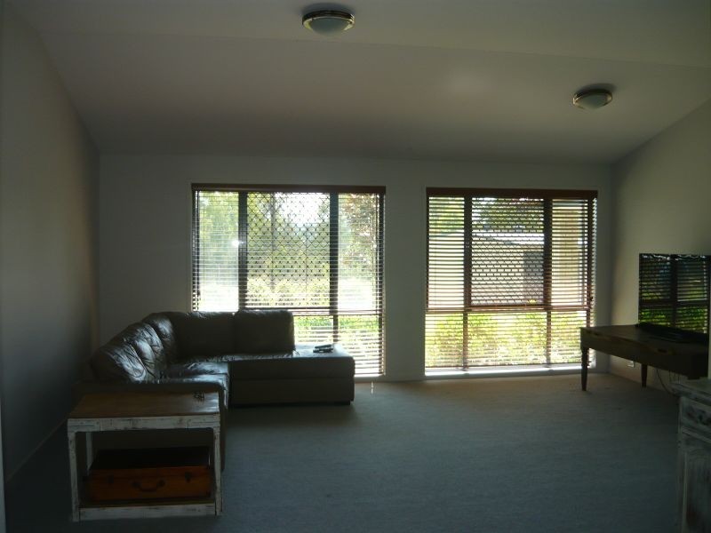 5 Janet Close, Fernvale QLD 4306
