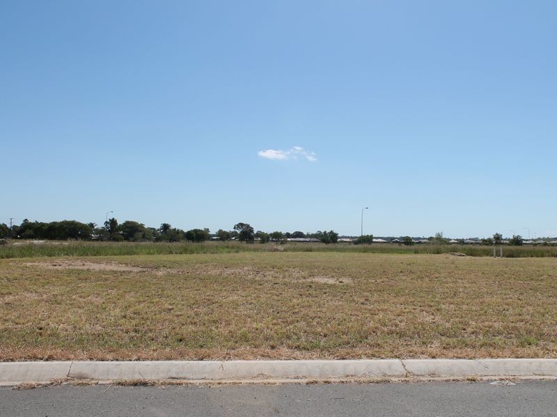 8 Semph Crescent, Laidley North QLD 4341