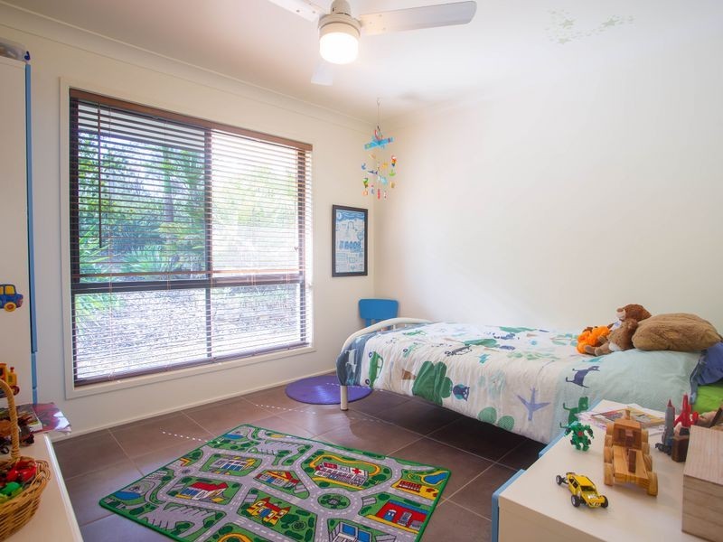 15 Bond Court, Kensington Grove QLD 4341