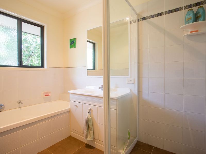 15 Bond Court, Kensington Grove QLD 4341