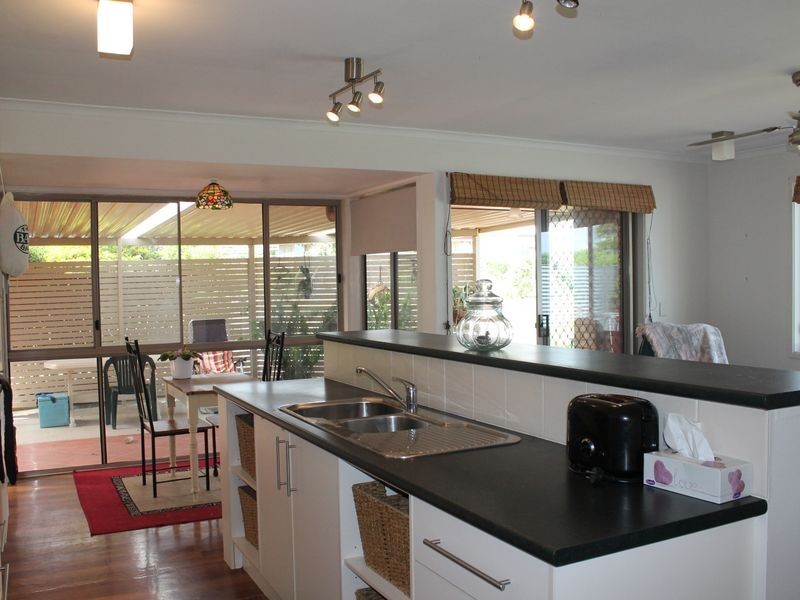 10 Hein Court, Regency Downs QLD 4341