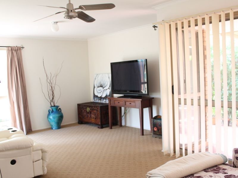 10 Hein Court, Regency Downs QLD 4341