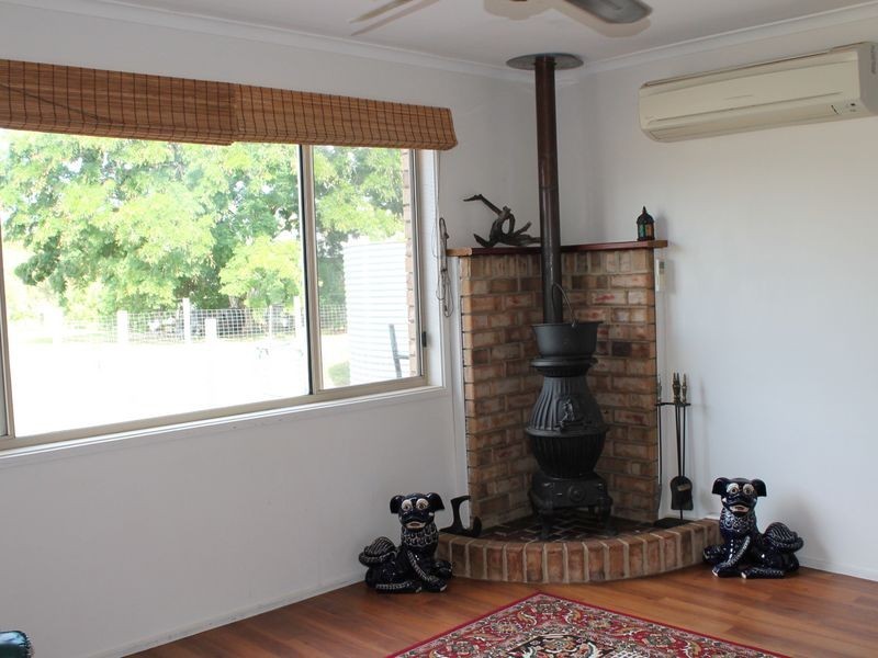 10 Hein Court, Regency Downs QLD 4341
