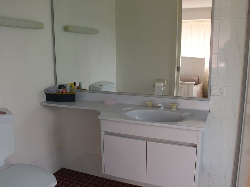 10 Hein Court, Regency Downs QLD 4341