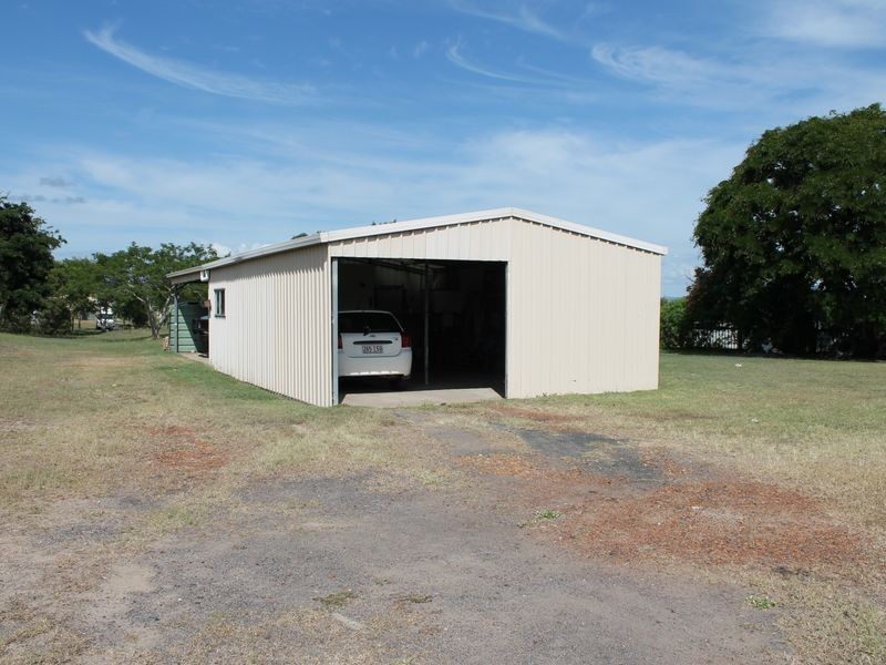 10 Hein Court, Regency Downs QLD 4341
