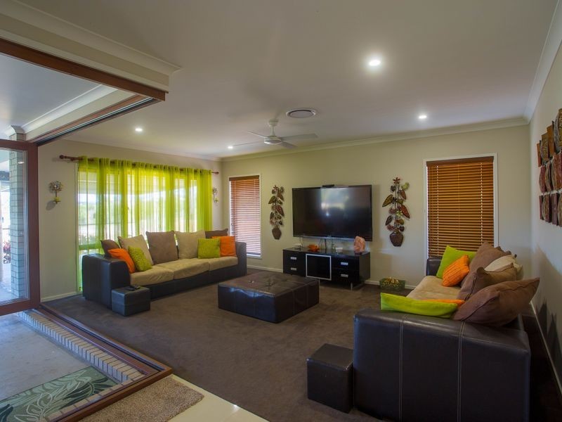 17 Nagle Crescent, Blenheim QLD 4341