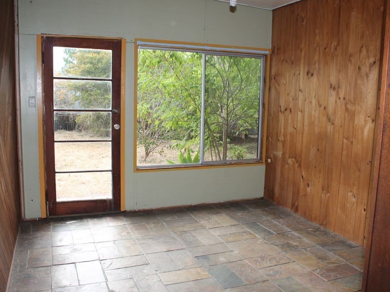 11 Hughes Road, Plainland QLD 4341