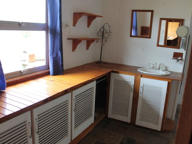 11 Hughes Road, Plainland QLD 4341