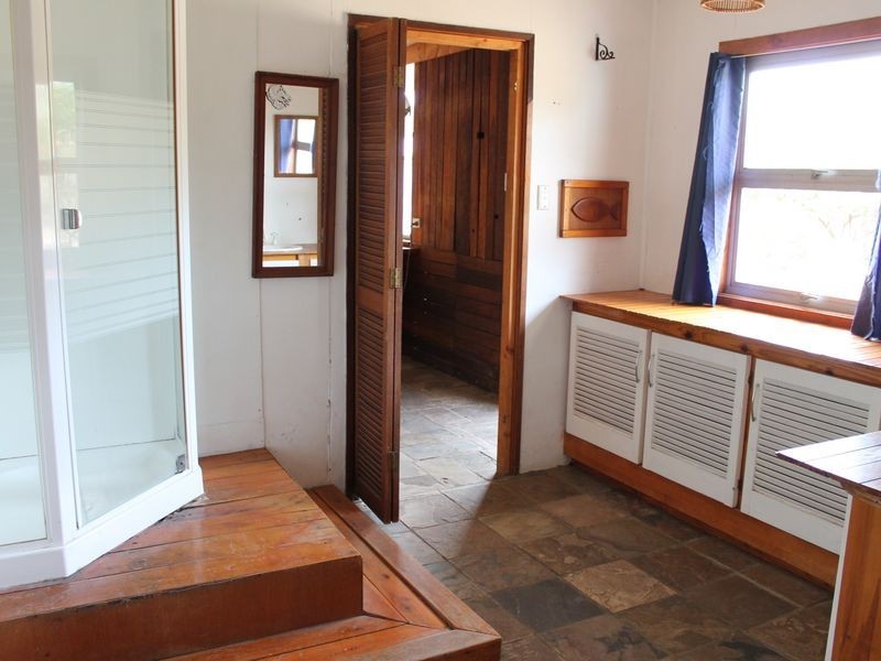 11 Hughes Road, Plainland QLD 4341