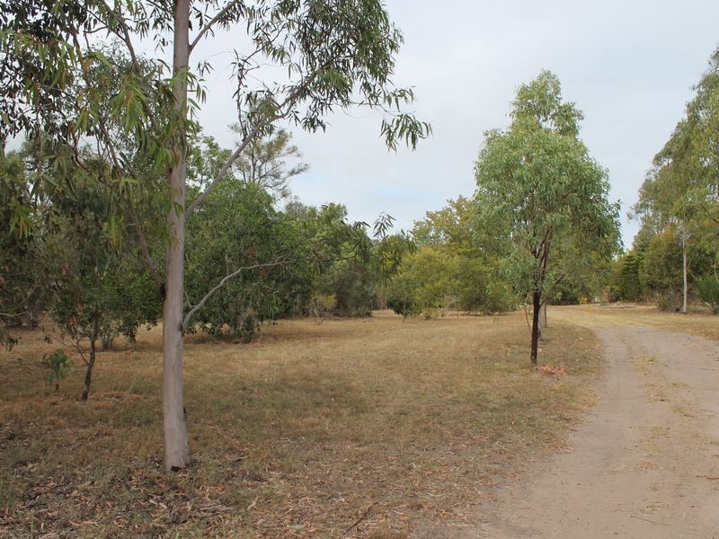 11 Hughes Road, Plainland QLD 4341