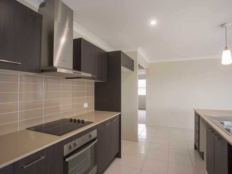 13 Richmond Terrace, Plainland QLD 4341