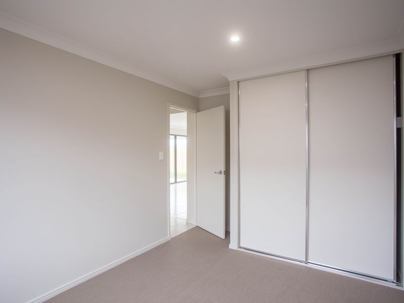 13 Richmond Terrace, Plainland QLD 4341