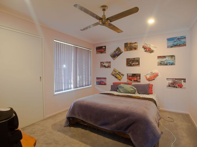 42 Stephenson Crescent, Kensington Grove QLD 4341