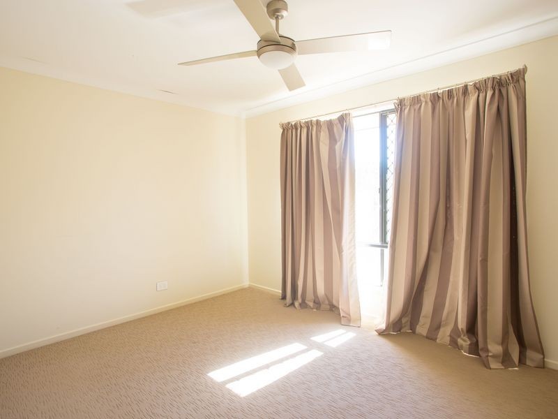 4 Edinburgh Avenue, Regency Downs QLD 4341