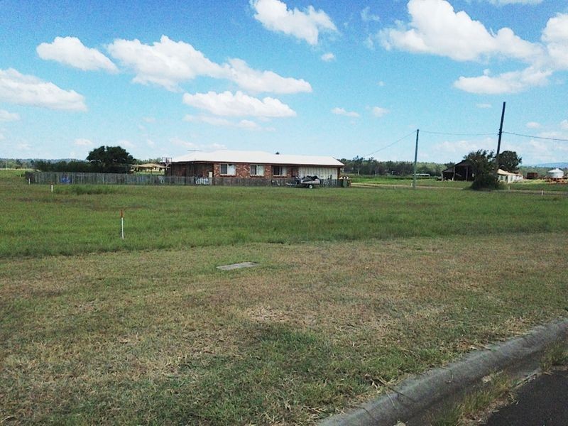 6 Doris Court, Forest Hill QLD 4342