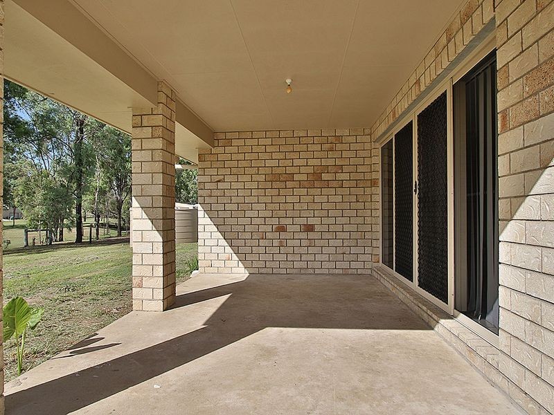 5 Riley Court, Kensington Grove QLD 4341