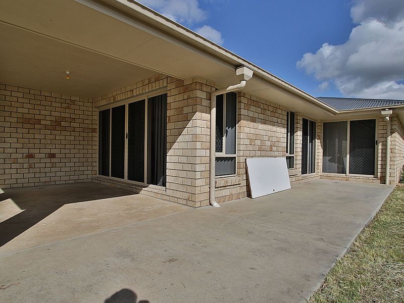 5 Riley Court, Kensington Grove QLD 4341