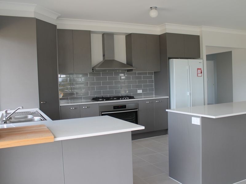 9 Regent Court, Regency Downs QLD 4341