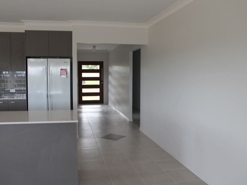 9 Regent Court, Regency Downs QLD 4341