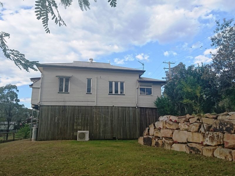 20 Range Crescent, Laidley QLD 4341