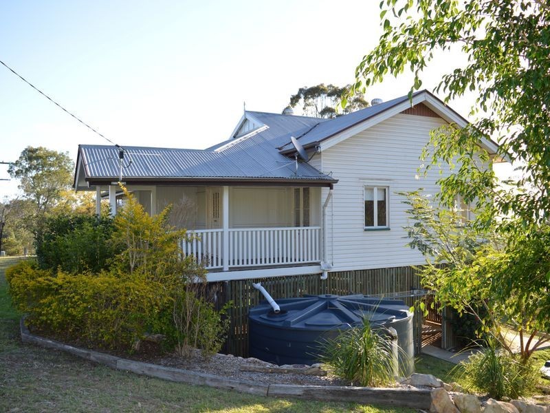 20 Range Crescent, Laidley QLD 4341